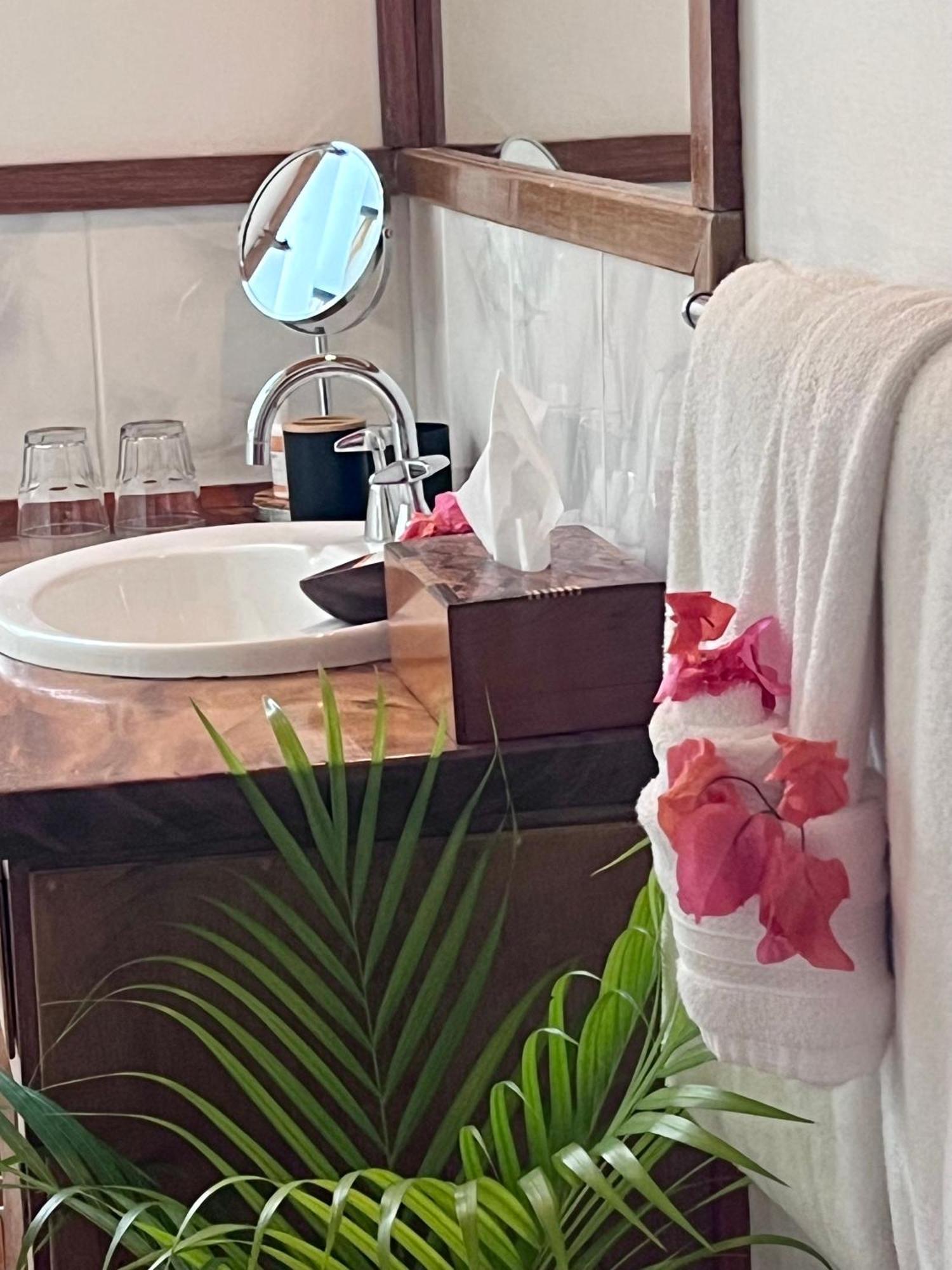 Naveria Heights Lodge Savusavu Εξωτερικό φωτογραφία